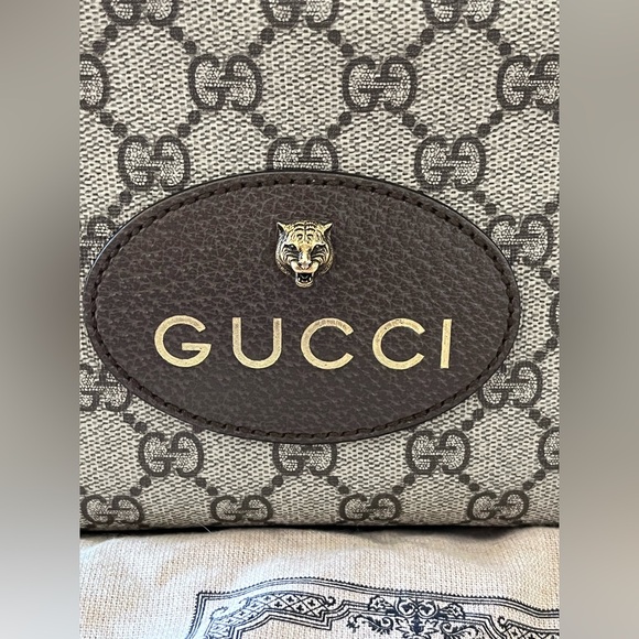 GUCCI GG Supreme Monogram Vintage Shoulder Bag-Authentic-Dust bag/box included! - Picture 12 of 15
